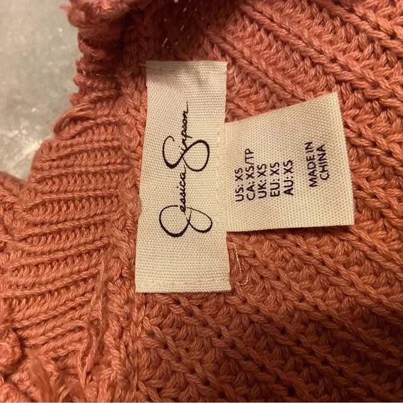 Jessica Simpson Blush Pink Distressed Cropped Knit V Neck Ribbed Sweater Size XS - Picture 11 of 11